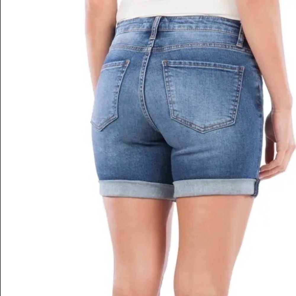 Kut from the Kloth Shorts size 4   S2 - Picture 2 of 5
